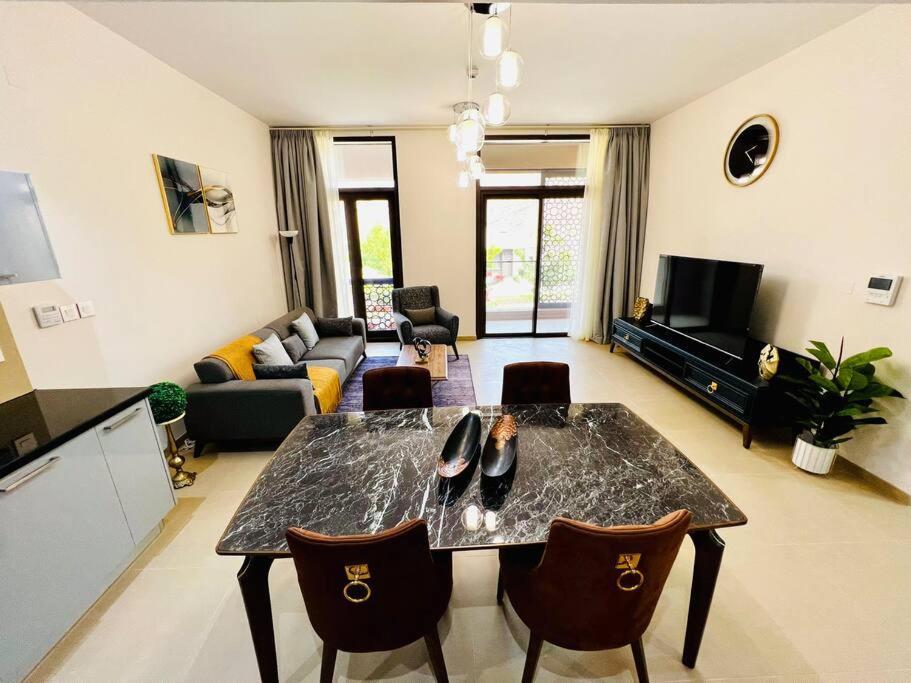 One Bedroom Apartment Muscatbay ภายนอก รูปภาพ